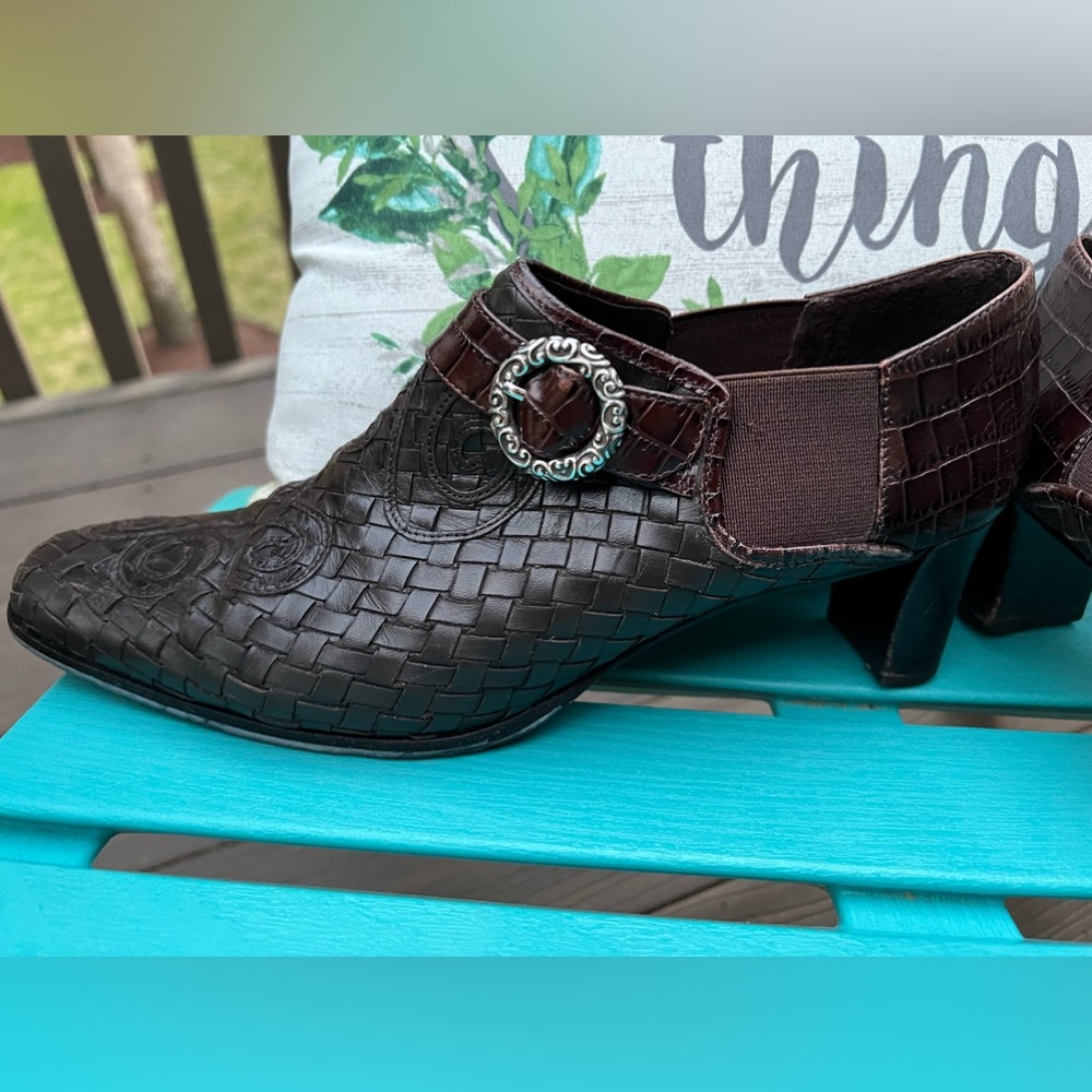 Brighton Brown Woven Heels